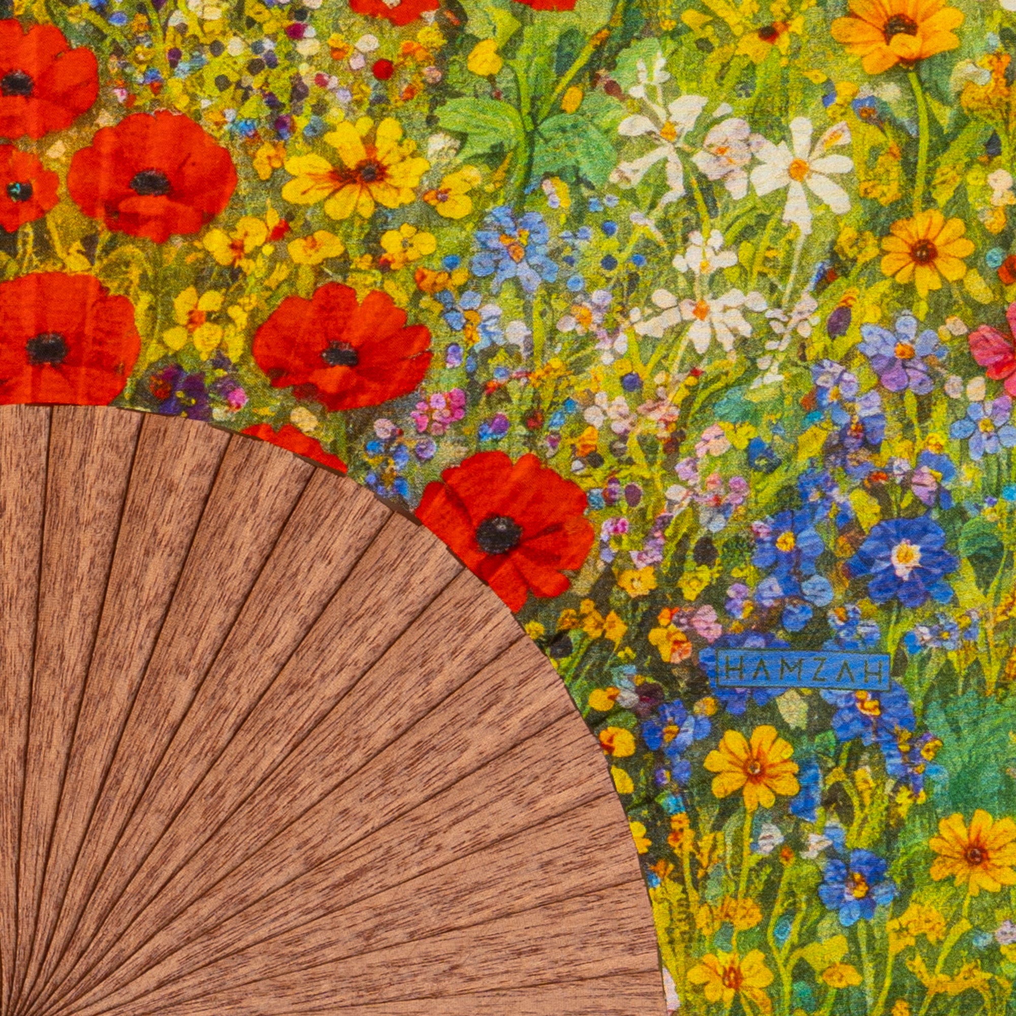 Close-up of the Gustav Klimt Print Hand Fan Cat and Flowers showing the Gustav Klimt cat and flowers print in detail.