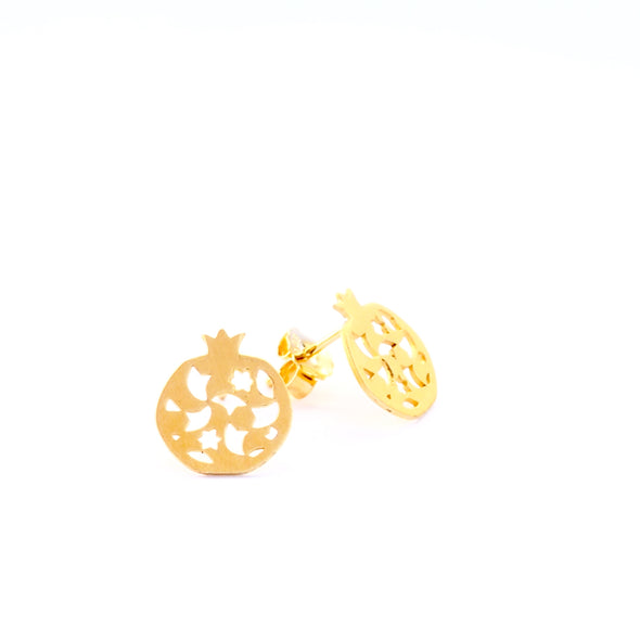 The Gold Plated Stud Earrings Granada No.2 by Platónica, crafted by Spanish artisans, feature a pomegranate shape with lace-like star and crescent cutouts. Displayed on a plain white background, they showcase exquisite craftsmanship.