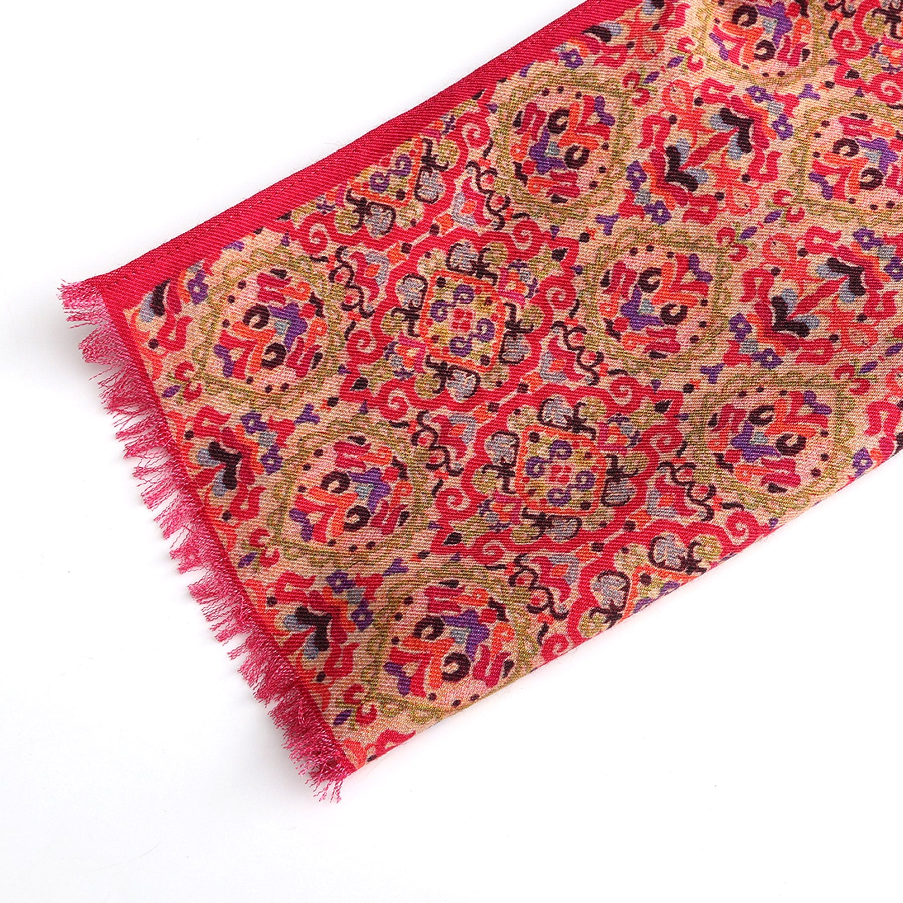 Mihrah scarf 1 cm fringed ends detail