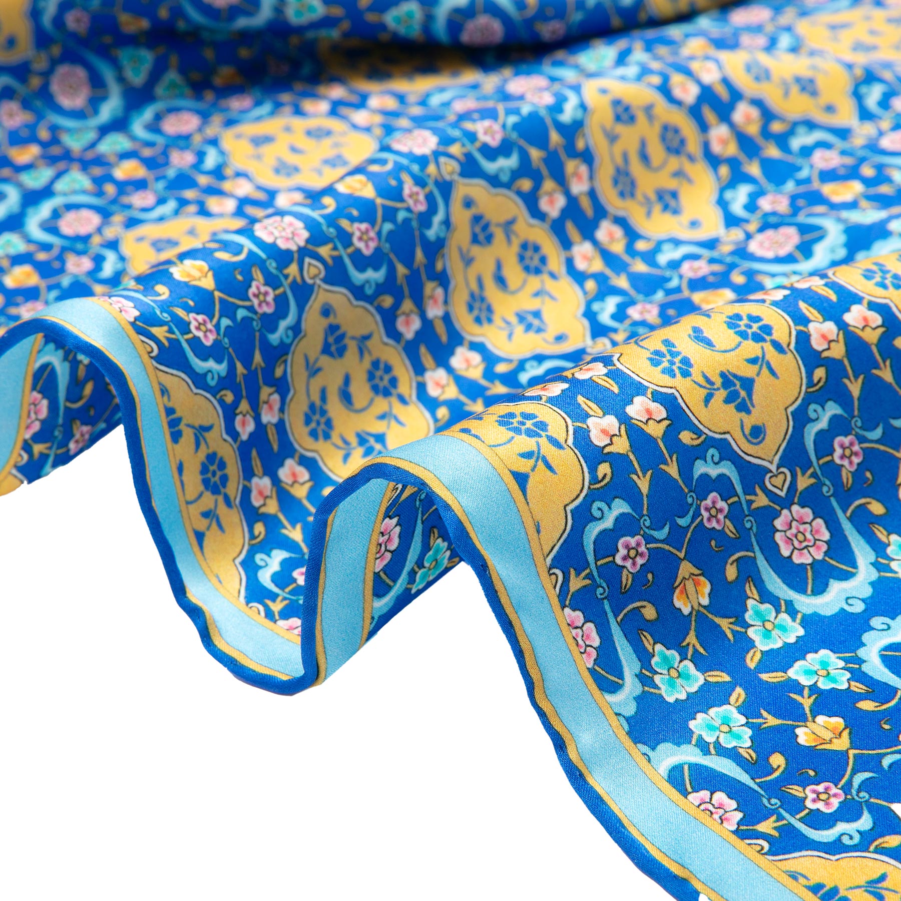 Hand-rolled edge detail of the Blue and Brown Silk Scarf with Oriental Pattern Bulut · Double-Sided