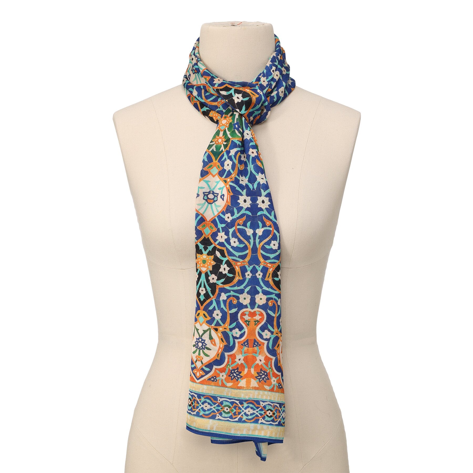 Pañuelo Itr – estampado de mosaico andalusí en cobalto y naranja, detalle 1