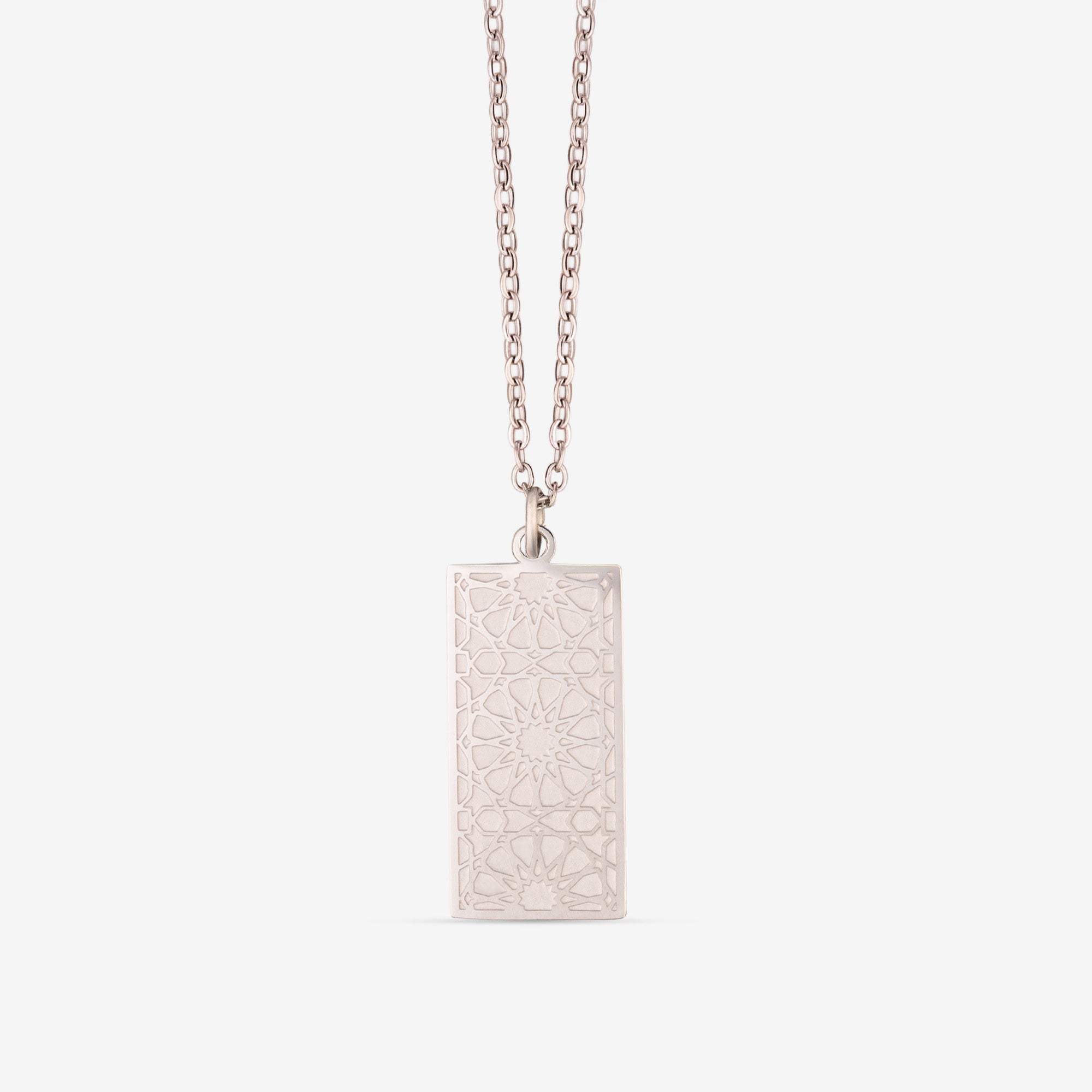 Stainless steel bar necklace engraved with Nasrid interlaced geometry