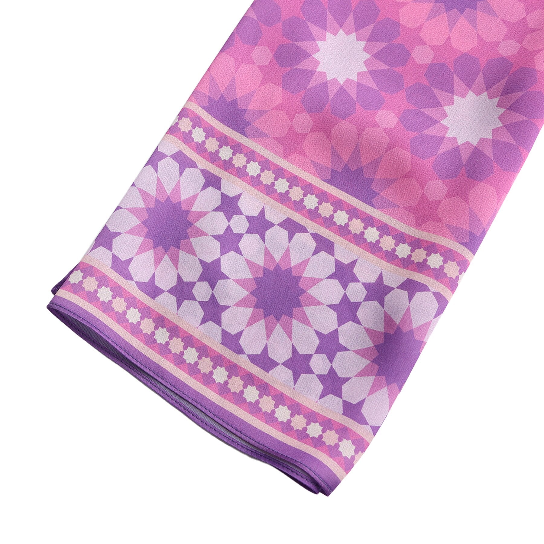 Pañuelo Wadi – estampado de mosaico andalusí en rosa y lila, detalle 6