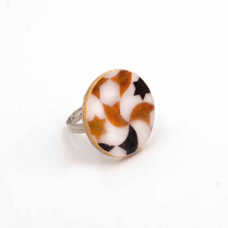 Alhambra tiles inspired rounded ring