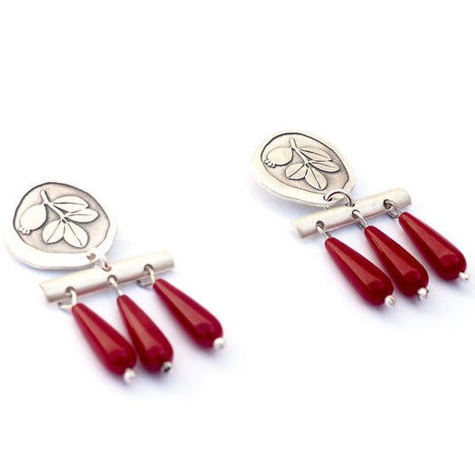 Earrings with silver and coral