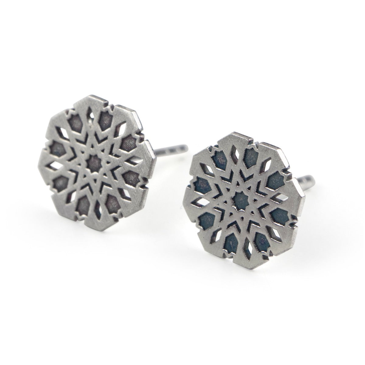 Stud earrings with oriental pattern design